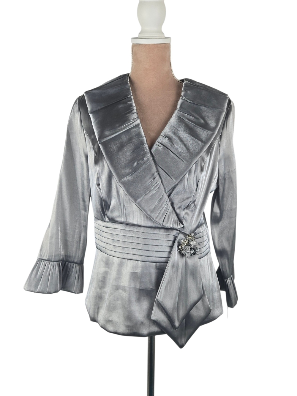 NWT Vintage Cachet Satin Wrap Top in Gunmetal Silver Size 14